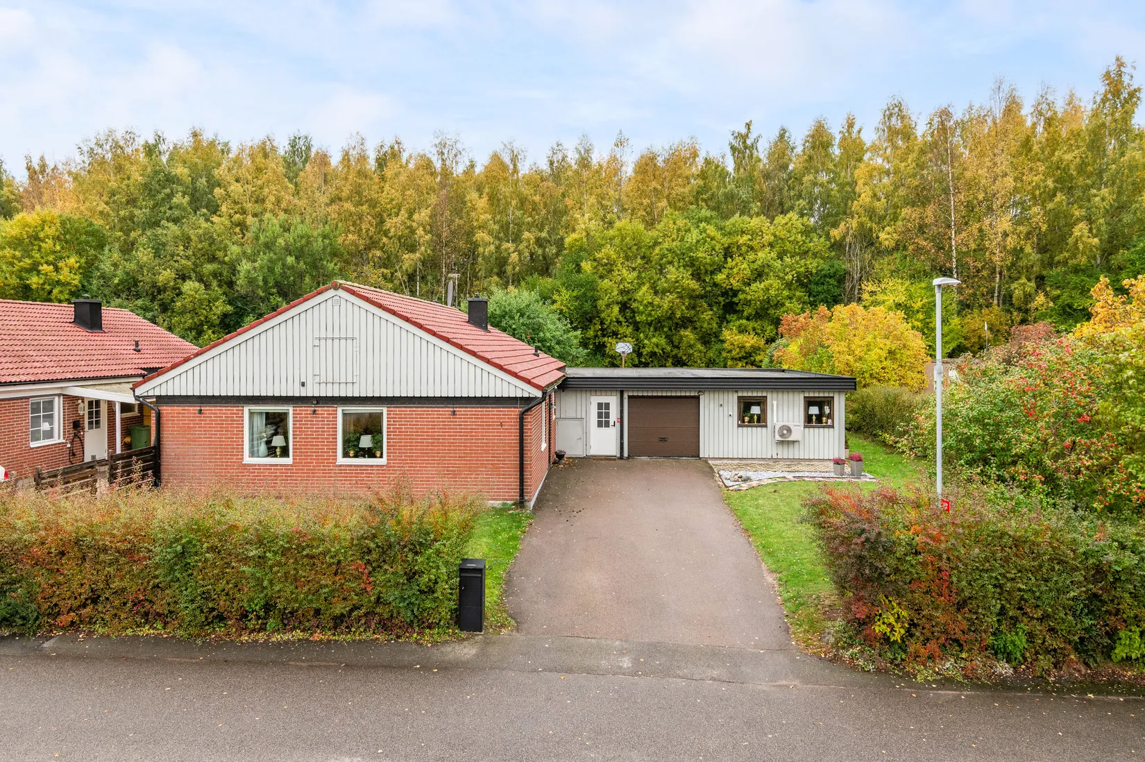 Villa, Flintyxgränd 1, Ryttarhagen, Mjölby