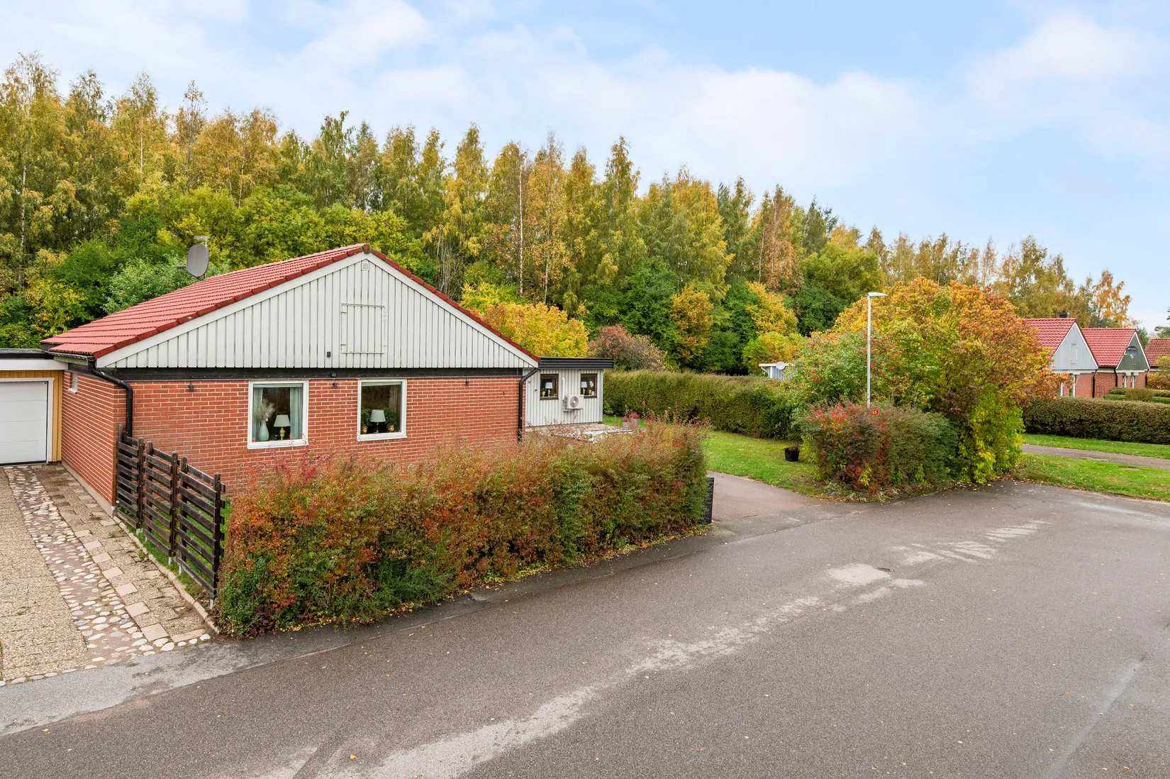 Villa, Flintyxgränd 1, Ryttarhagen, Mjölby