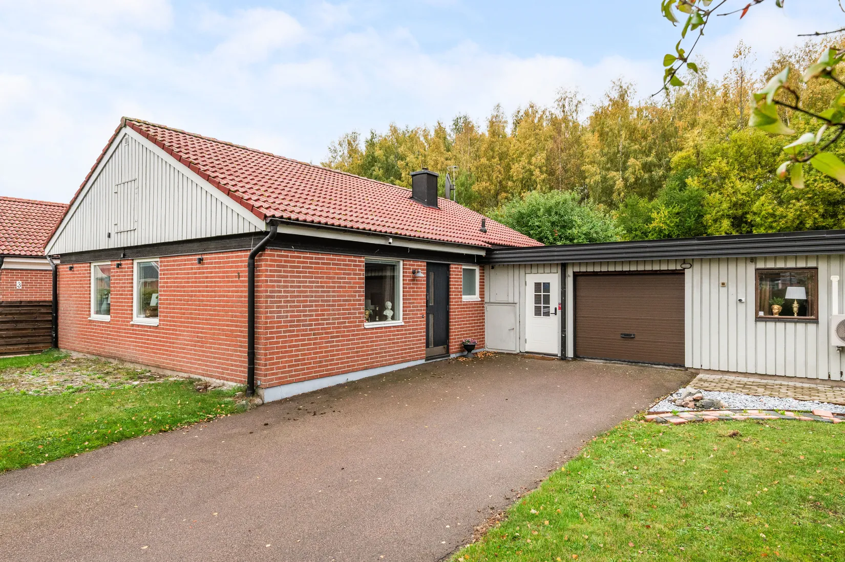 Villa, Flintyxgränd 1, Ryttarhagen, Mjölby