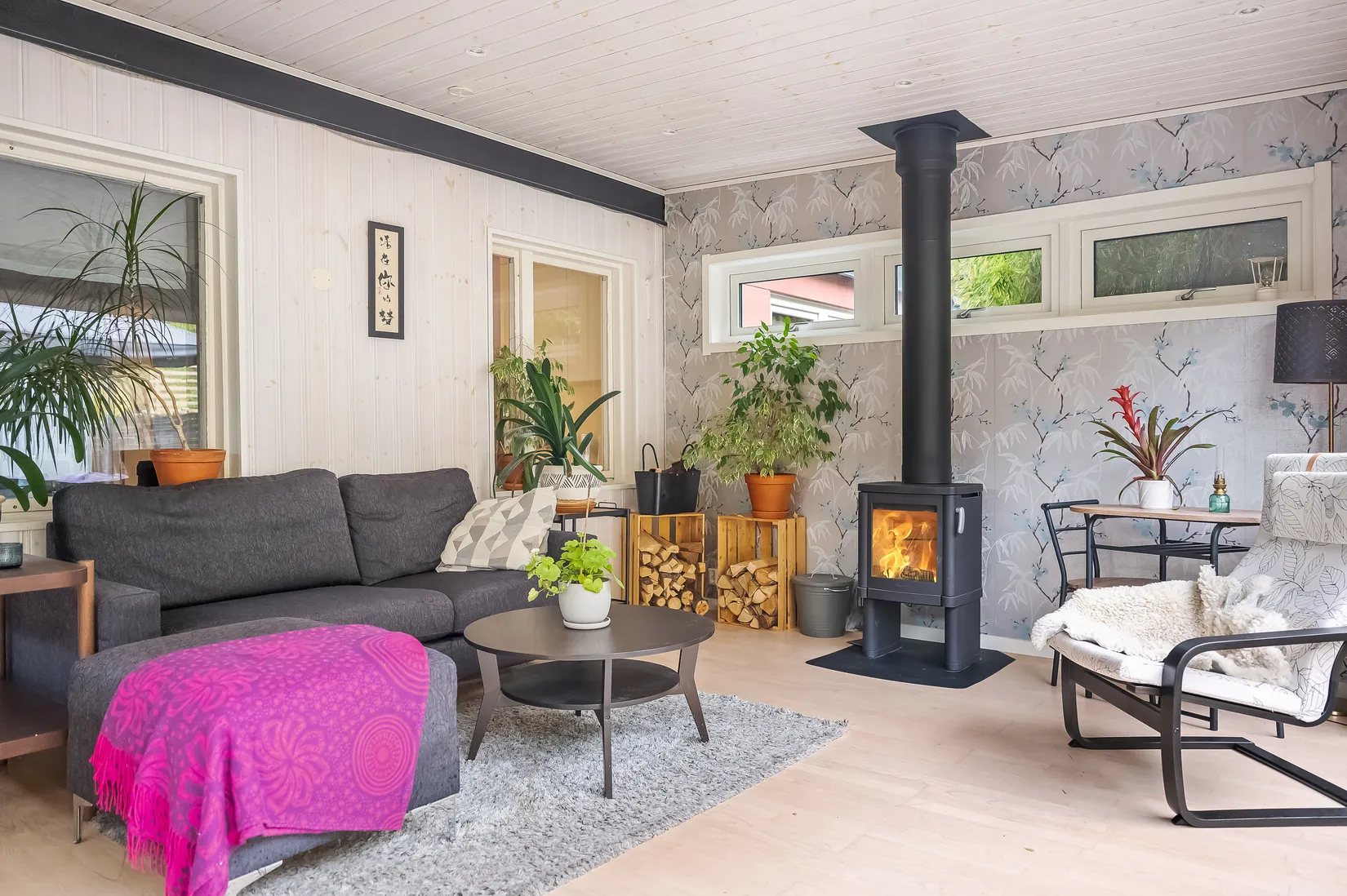 Radhus, Ugglestigen 25, Södra Nynäshamn, Nynäshamn