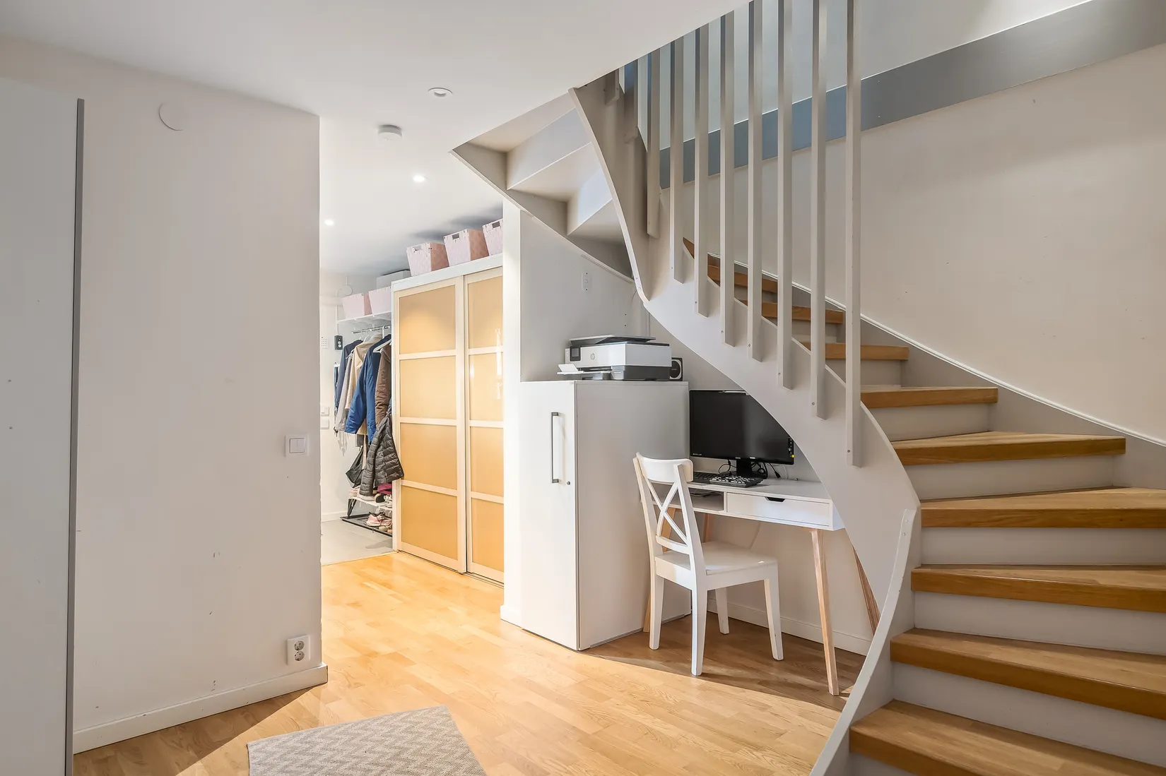 Radhus, Ugglestigen 25, Södra Nynäshamn, Nynäshamn