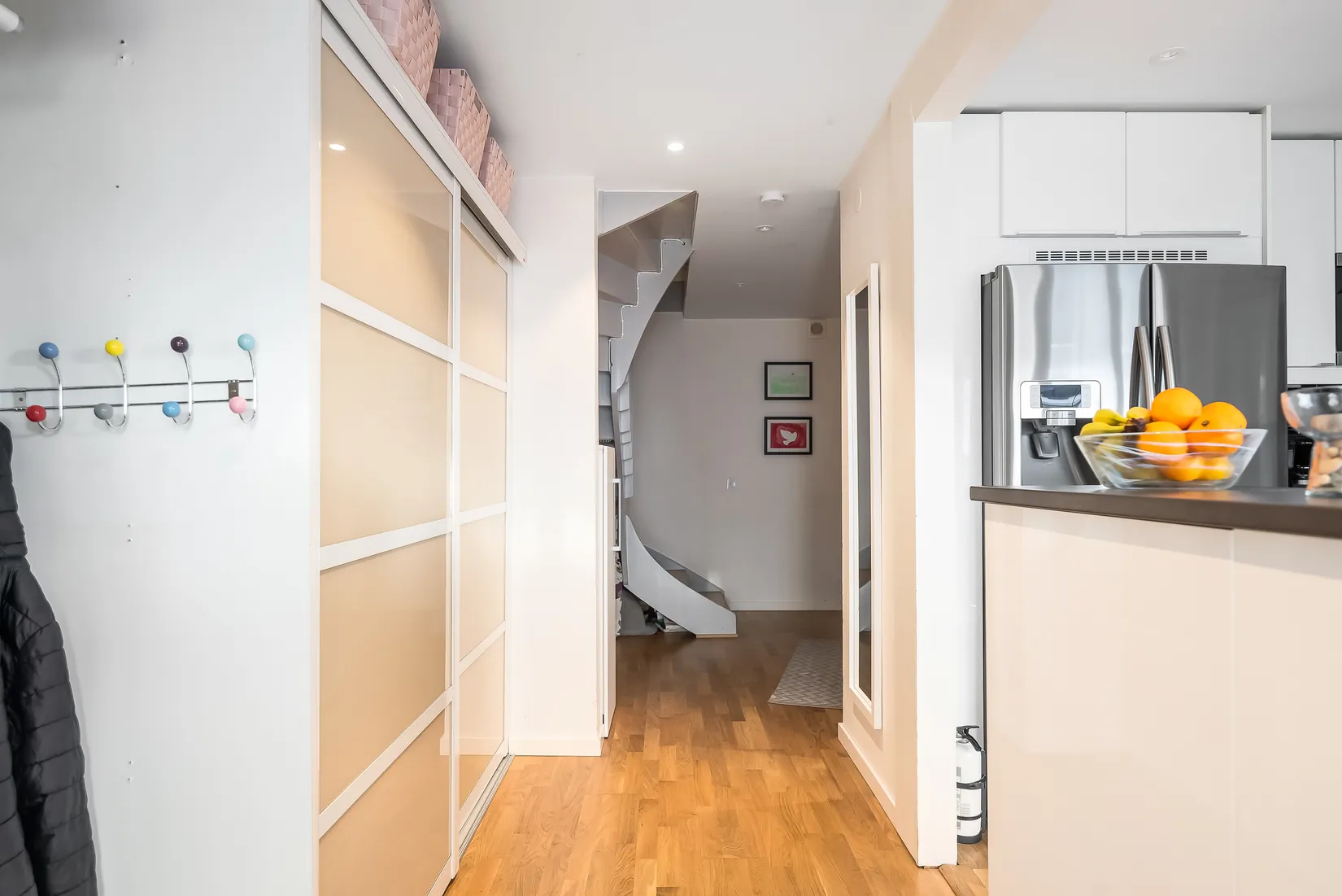 Radhus, Ugglestigen 25, Södra Nynäshamn, Nynäshamn