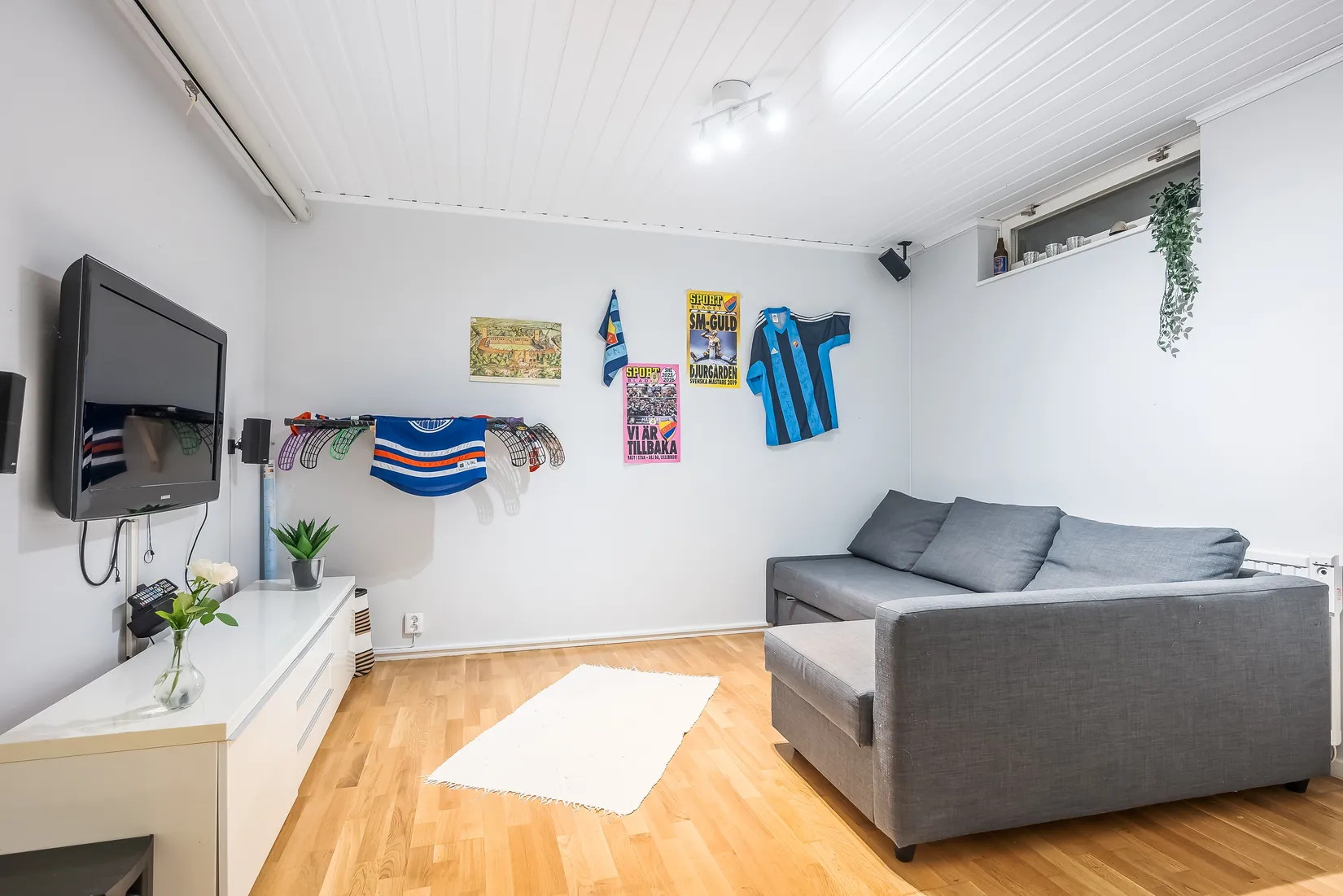 Radhus, Ugglestigen 25, Södra Nynäshamn, Nynäshamn