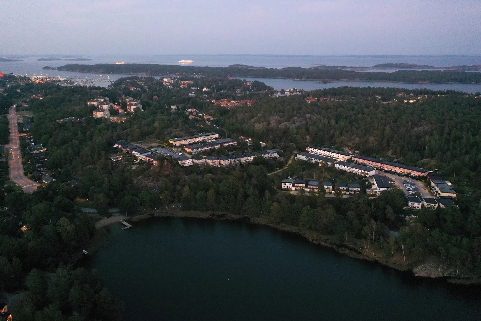 Radhus, Ugglestigen 25, Södra Nynäshamn, Nynäshamn