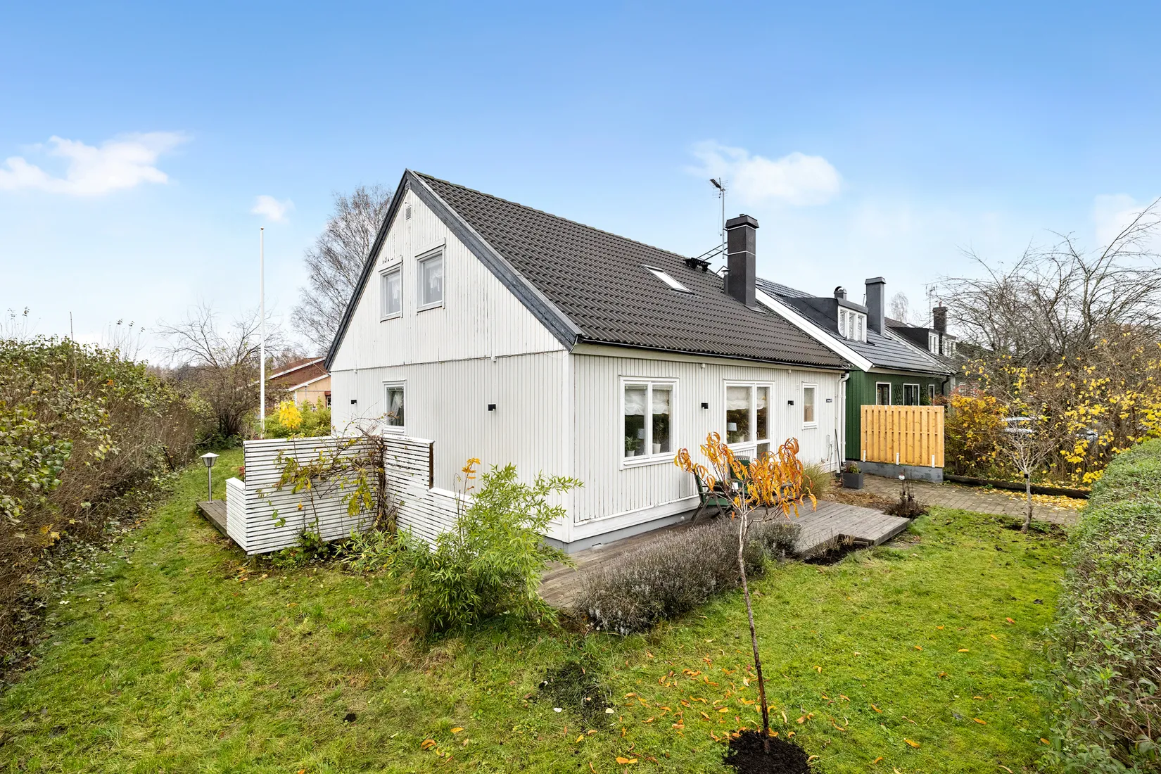 Radhus, Badvägen 18, Tuna, Österåker