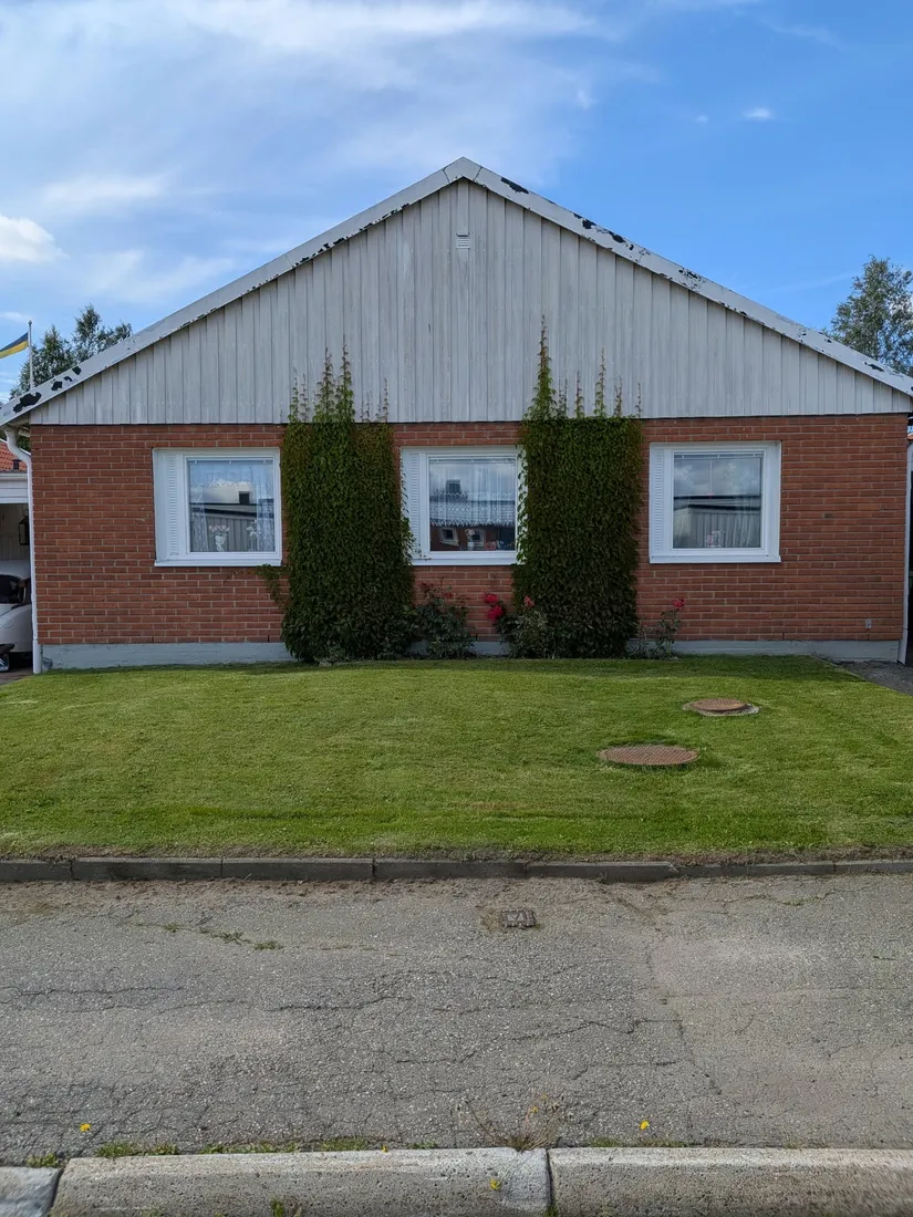 Radhus, Odonvägen 37, Böleäng, Umeå