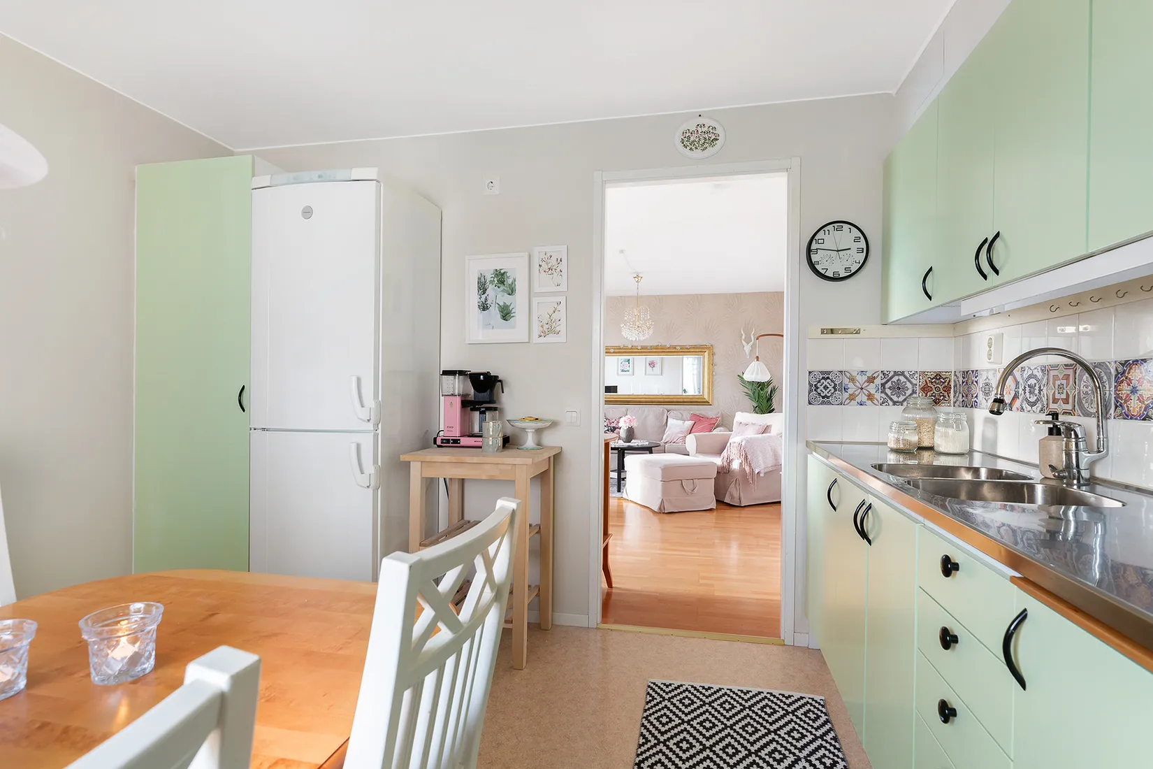 Bostadsrätt, Blomstervägen 1, 6 tr, Bro centrum, Upplands-Bro