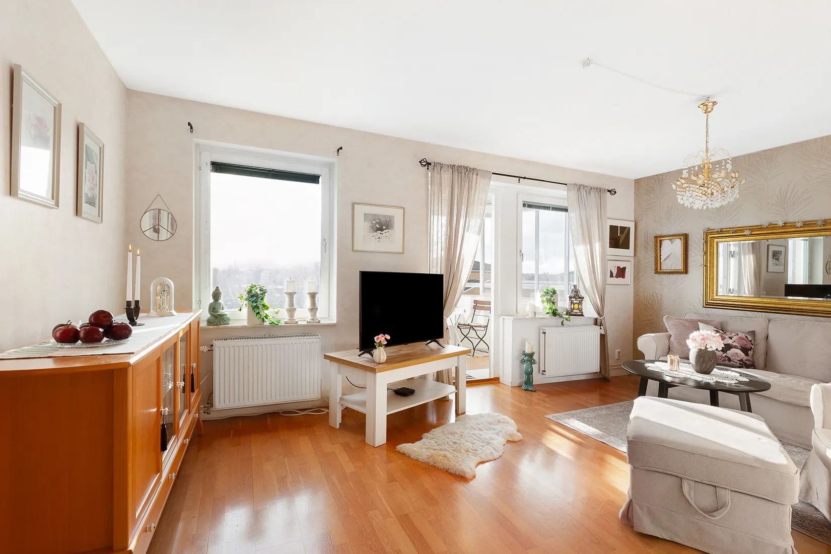 Bostadsrätt, Blomstervägen 1, 6 tr, Bro centrum, Upplands-Bro
