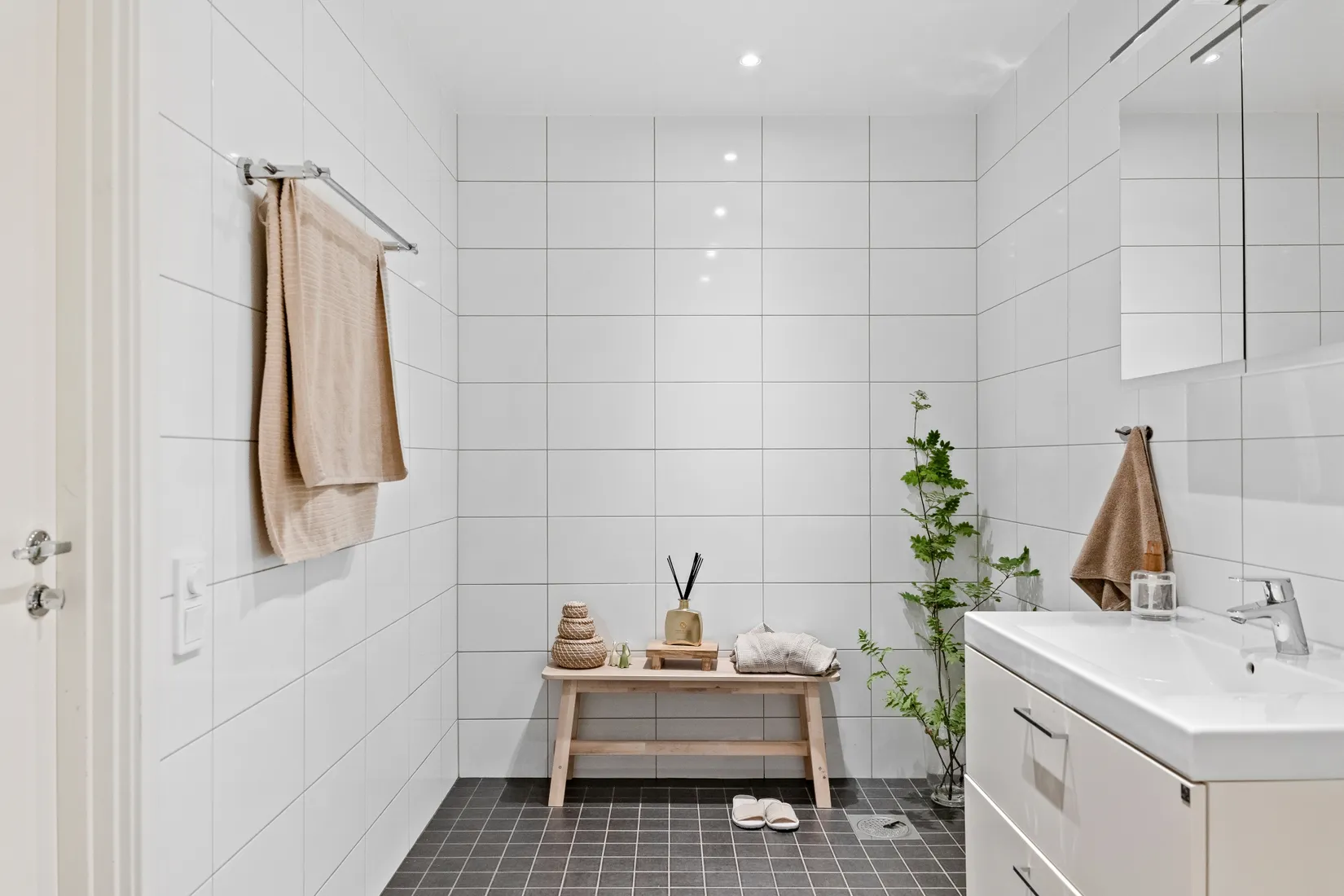 Radhus, Domherrevägen 4G, Ekerö Älvnäs, Ekerö
