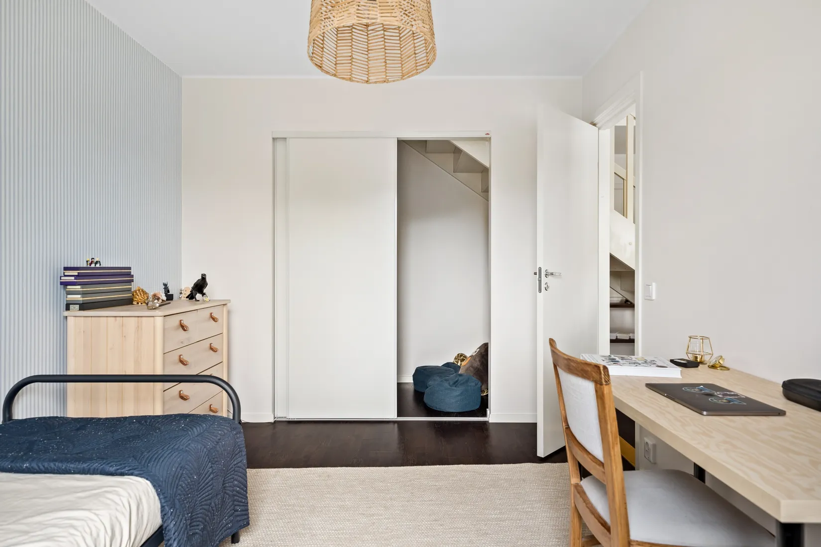 Radhus, Domherrevägen 4G, Ekerö Älvnäs, Ekerö