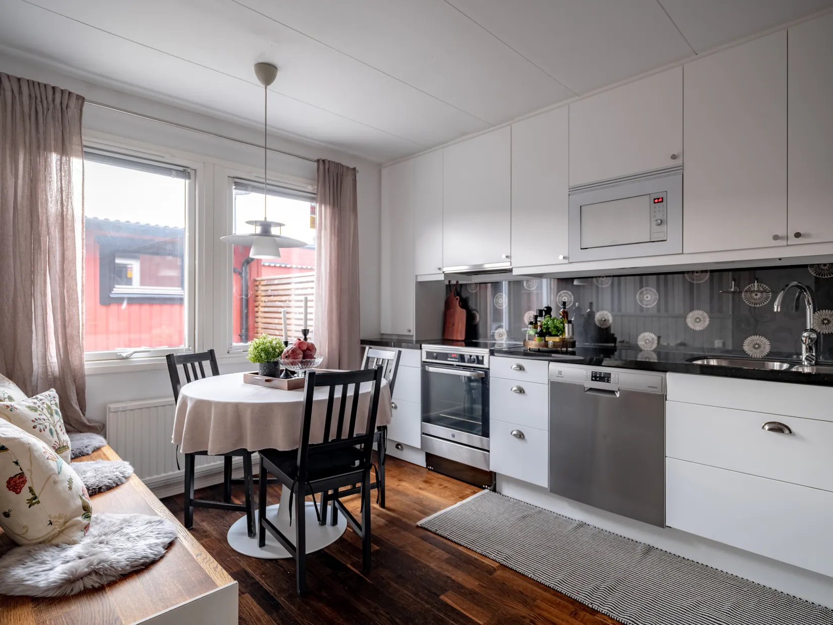 Radhus, Byvägen 125, Ella Gård, Täby