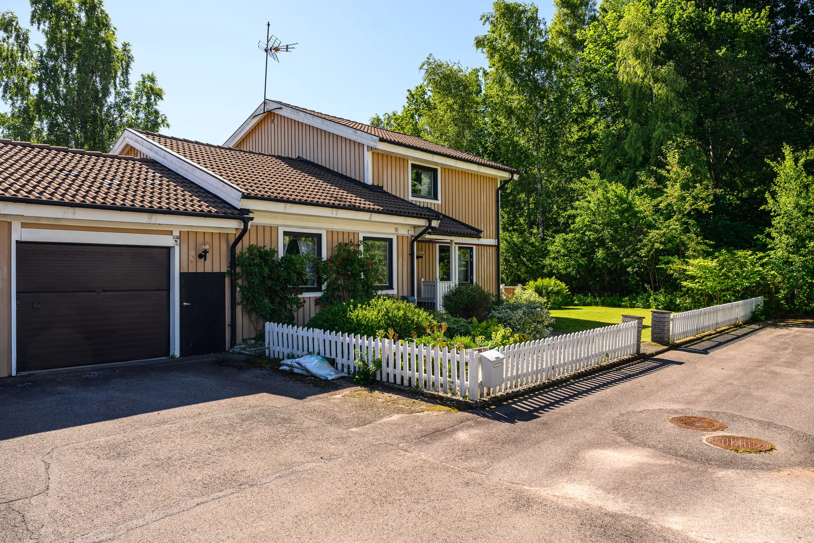 Radhus, Portalvägen 11, Hovshaga, Växjö