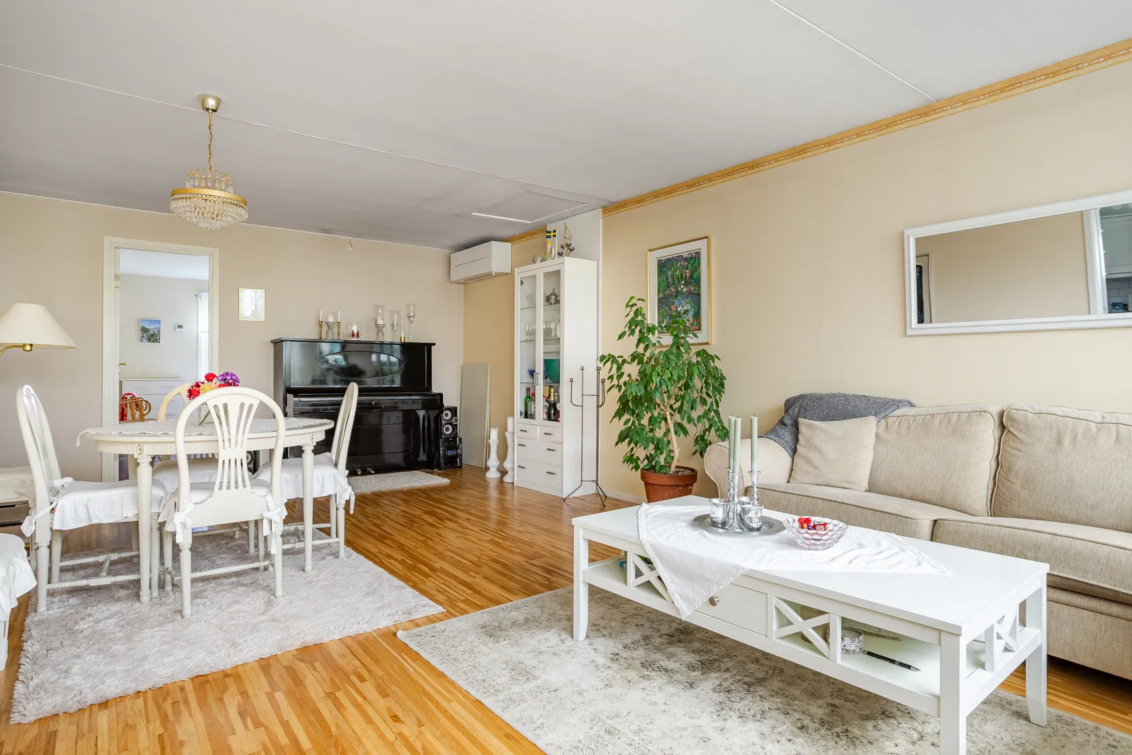 Villa, Fuxvägen 12, Lillhällom, Sundsvall