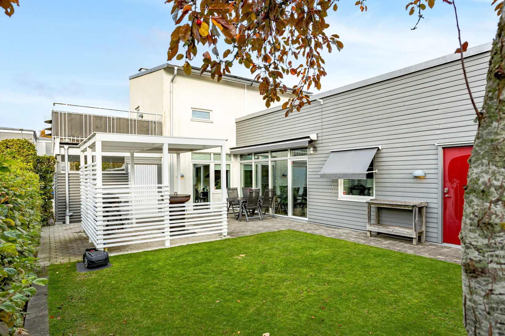 Radhus, Angelikavägen 6, Fajans/Nyby Gärde, Falkenberg