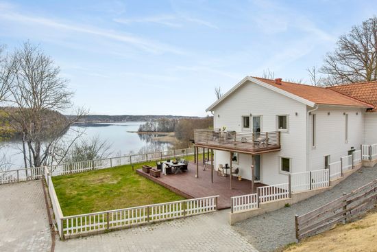 Villa, Jonseredvägen 100, Centrum, Lerum