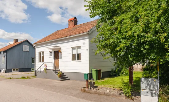 Villa, Tvärgatan 18, Centralt, Mellerud