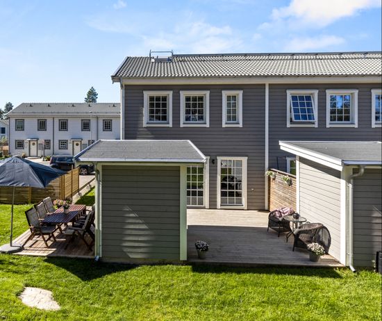 Bostadsrätt, Radhus, Blåhallonvägen 26A, Tosterön, Strängnäs