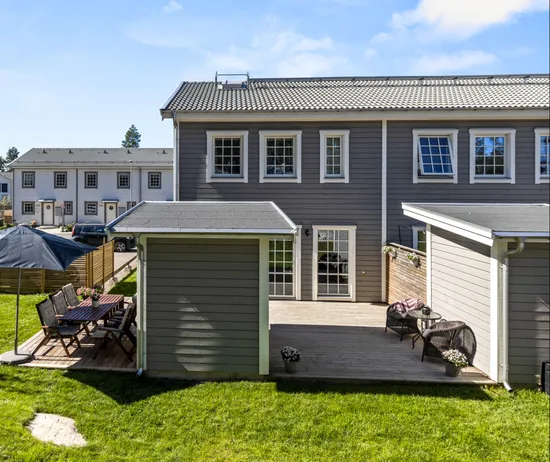 Bostadsrätt, Radhus, Blåhallonvägen 26A, Tosterön, Strängnäs