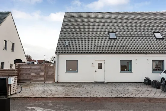 Radhus, Askegatan 13A, Nyvång, Åstorp