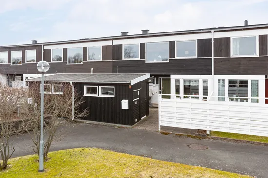 Radhus, Sjöbylundsgatan 4C, Åker, Nässjö