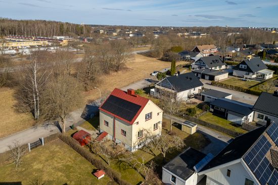 Villa, Vesslevägen 5B, Väster, Örebro