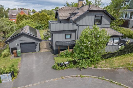 Villa, Högarensgatan 12, Falköping