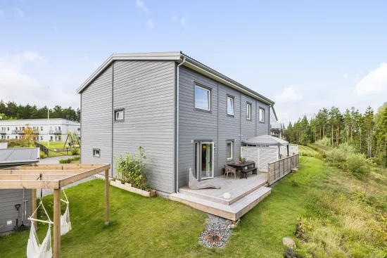 Bostadsrätt, Radhus, Revirvägen 9, Läggesta, Strängnäs