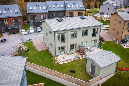 Bostadsrätt, Radhus, Duvklinten 19, Valsjöskogen Margretelund, Österåker