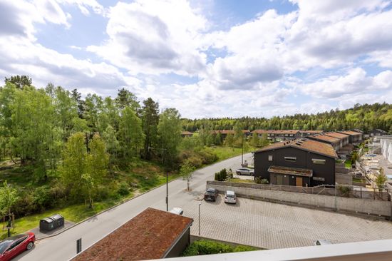 Bostadsrätt, Hägerneholmsvägen 8B, Hägerneholm, Arninge, Täby
