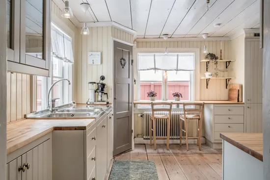 Villa, S:t Annegatan 14, Centralt Öster, Nyköping