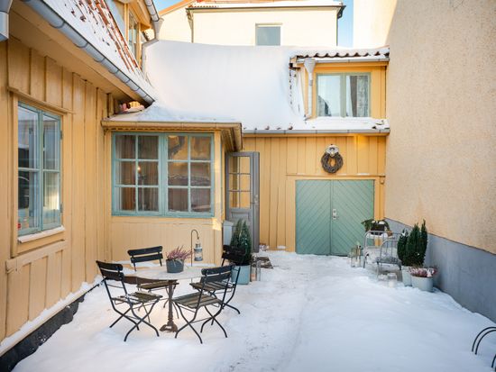 Villa, S:t Annegatan 14, Centralt Öster, Nyköping