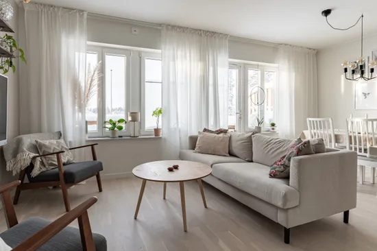 Radhus, Lövsångarvägen 7C, Sånghusvallen, Krokom
