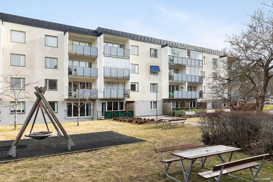 Bostadsrätt, Kruthornsvägen, Edsberg, Sollentuna