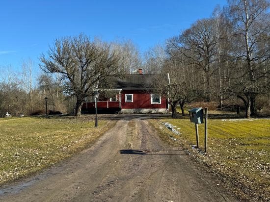 Villa, Lindbacken 21, Munktorp, Köping