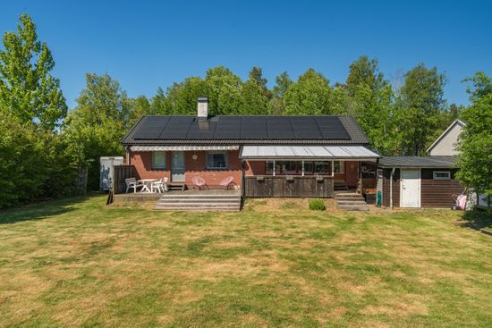 Radhus, Tegelvägen 10, Svalsta, Nyköping