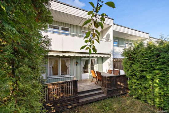 Radhus, Ryavägen 50, Töjnan, Sollentuna