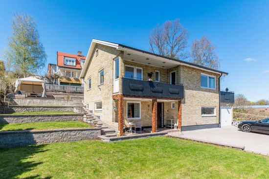 Villa, Kälvestavägen 11, Nälsta, Stockholm