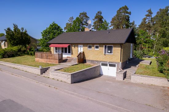 Villa, Rönnåsavägen 14, Södertorn, Oskarshamn