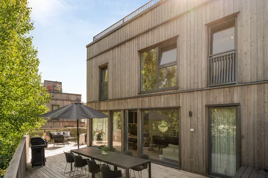 Radhus, Kvittenvägen 9, Vistaberg, Huddinge