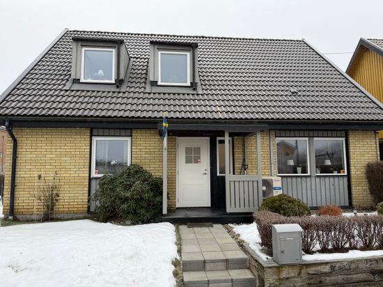 Villa, Sjöbylundsgatan 3E, Åker, Nässjö