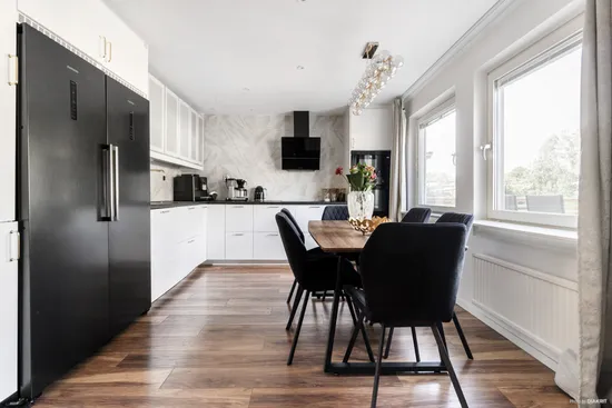 Bostadsrätt, Radhus, Målarstigen 28, Salem
