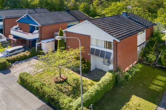 Villa, Bäckatorpsgatan 74, Hallsberg