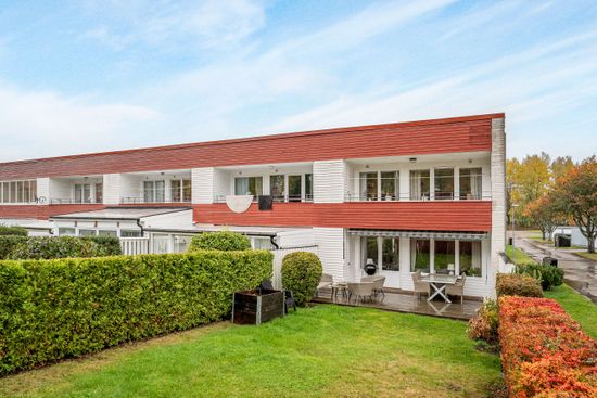 Villa, Radhus, Backavägen 6A, Katrineholm Söder, Katrineholm