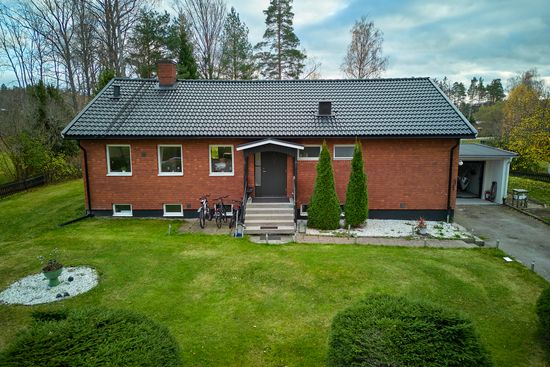 Villa, Rosenbergsvägen 10, Merlänna, Strängnäs