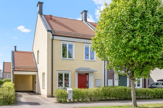 Radhus, Ellen Mobergs gata 6B, Sandtorp, Norrköping