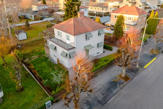 Villa, Drottninggatan 24, S:t Ilian, Enköping