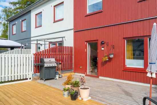 Radhus, Posses väg 5, Malmbryggshagen, Nyköping