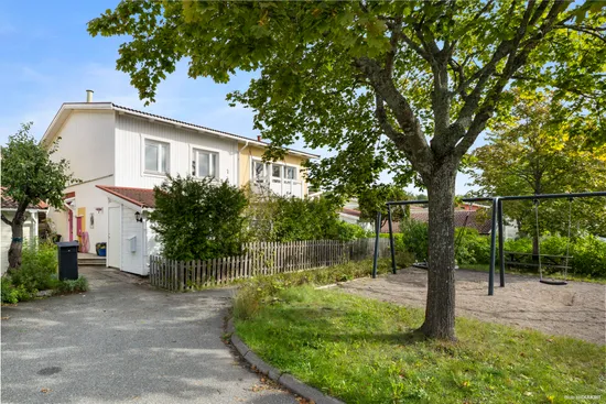 Radhus, Småbjörksvägen 59, Bromsten, Stockholm