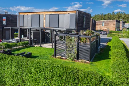 Radhus, Vinlandsvägen 28B, Jursta - Upplands-Bro, Upplands-Bro