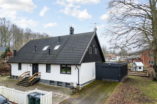 Villa, Margaretagatan 8, Lasarettsområdet, Hörby